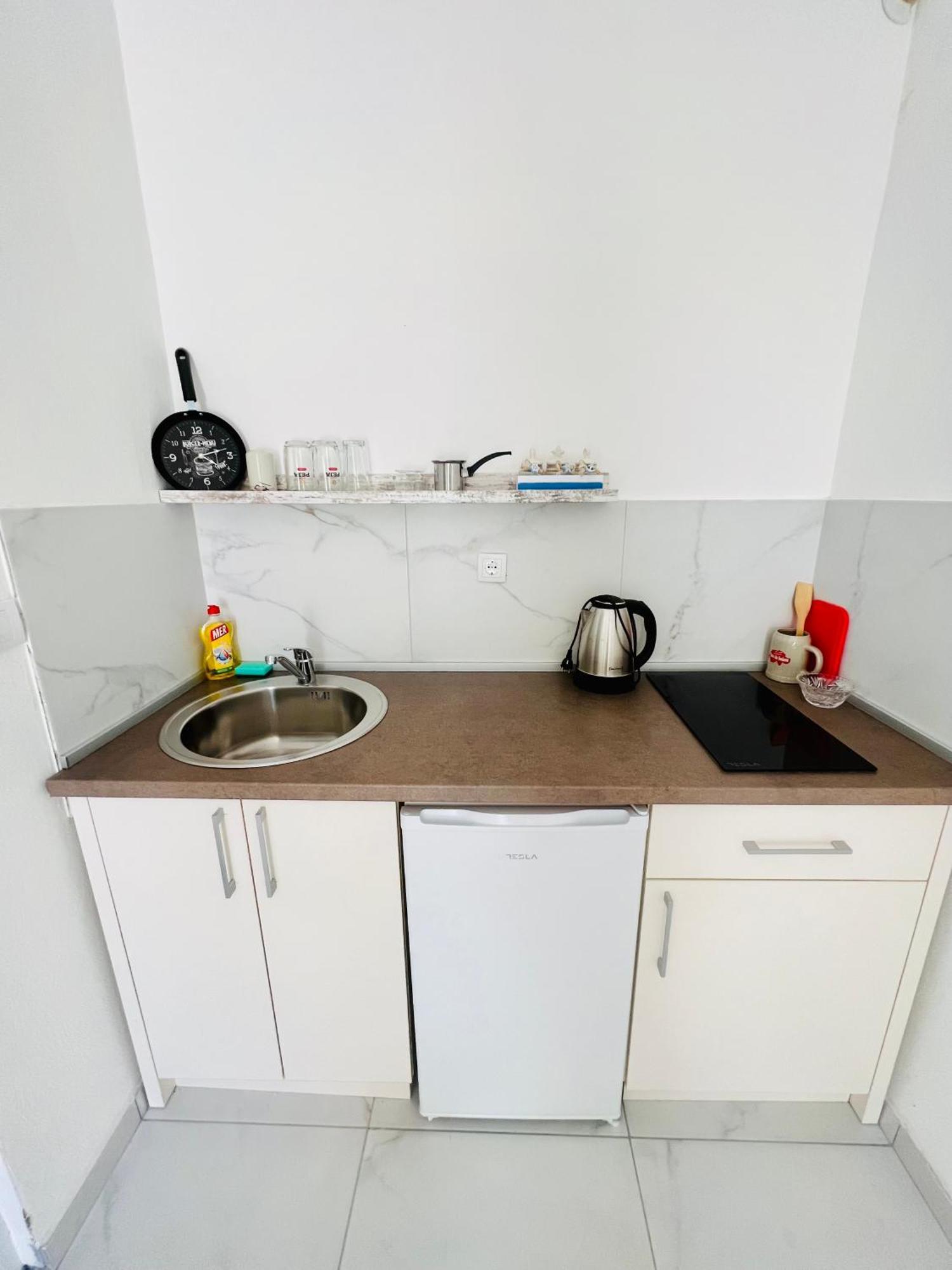 Apartments Mia Patria Улцинь Экстерьер фото